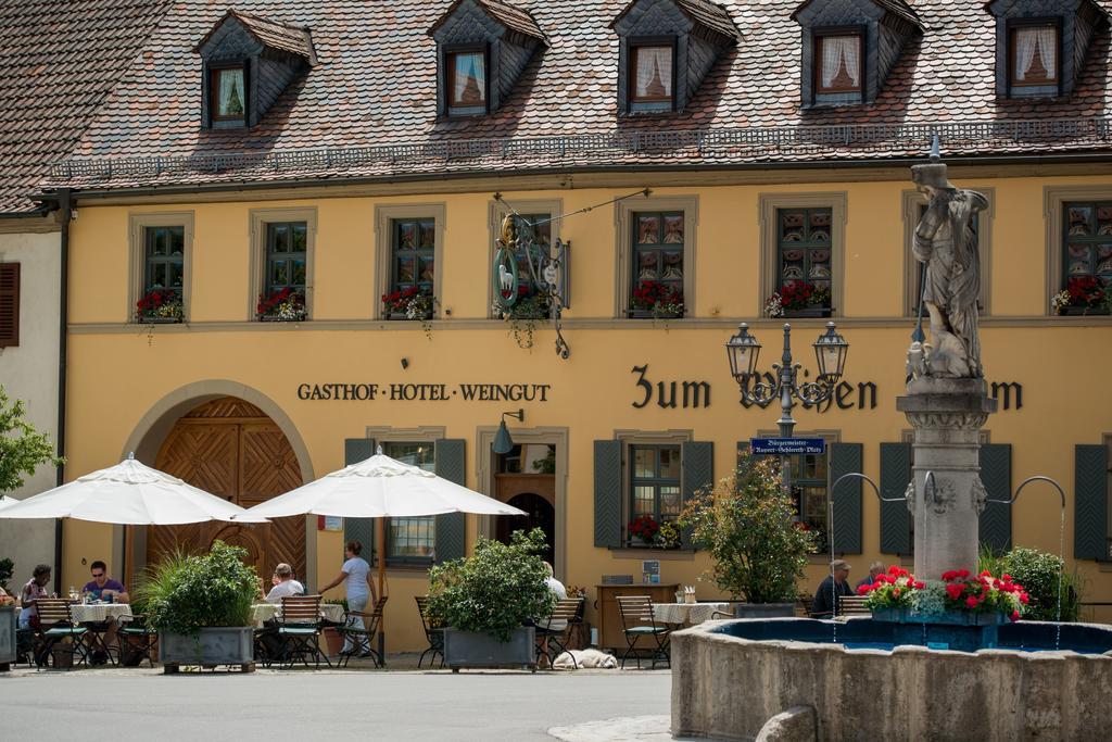 Gasthof Zum Weissen Lamm Sommerach Exterior foto
